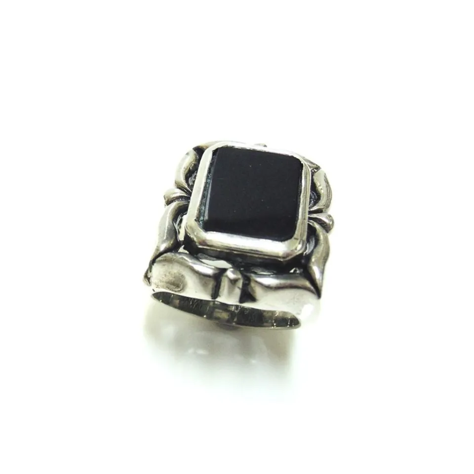 anello_con_pietra__an_1-8.webp Anelli*Spadarella Gioielli Anello con pietra - AN387