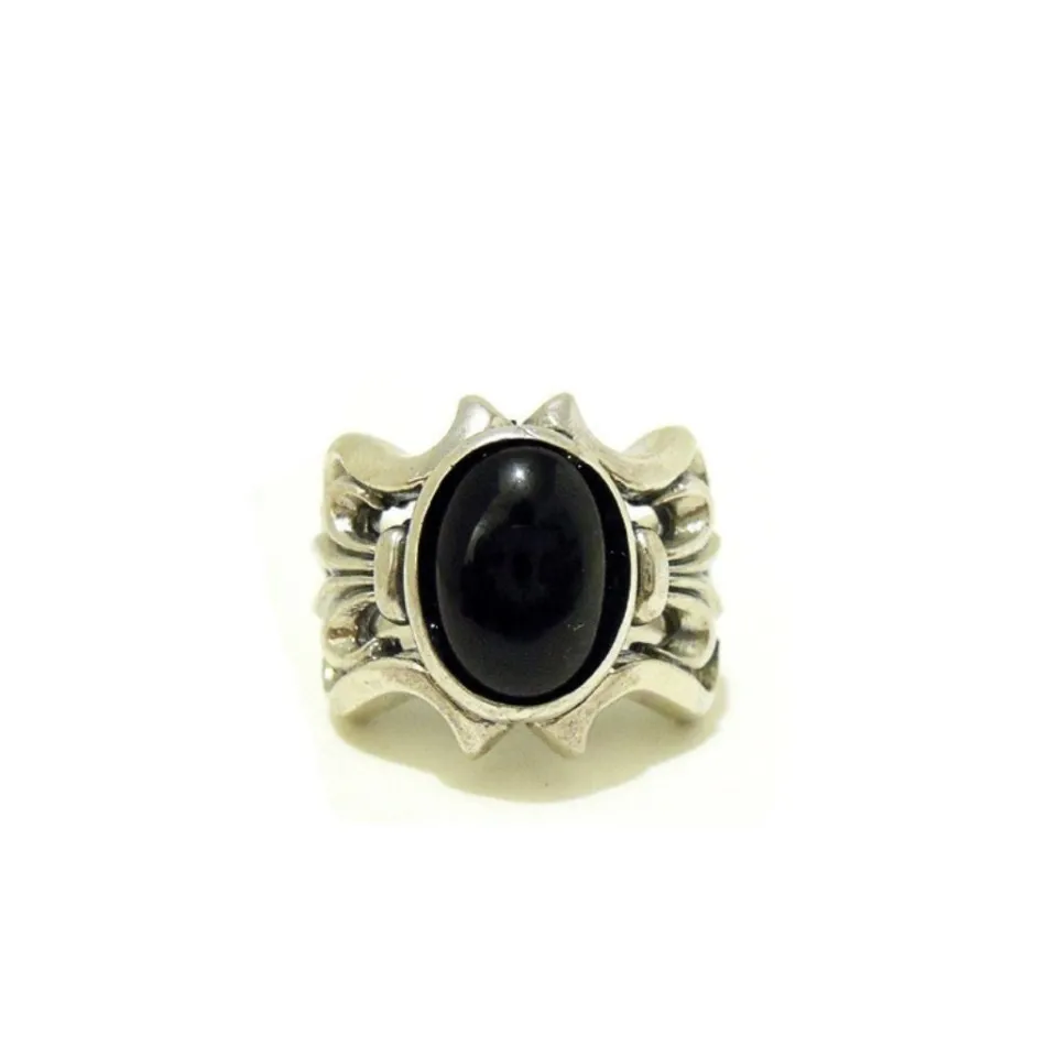 anello_con_pietra__an_2-1.webp Anelli*Spadarella Gioielli Anello con pietra - AN385
