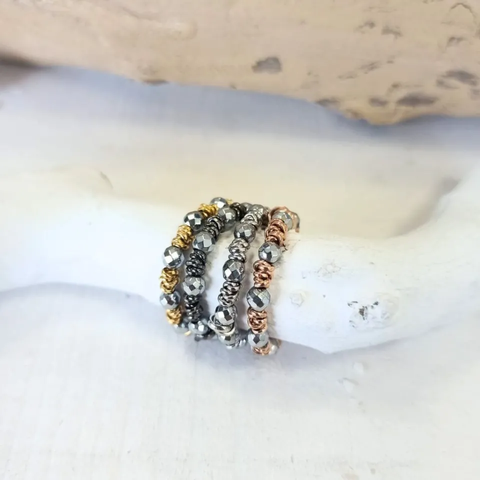 anello_elastico_con_pietr_3.webp Anelli | Anelli Spadini*Spadarella Gioielli Anello elastico con pietre - SPAN47
